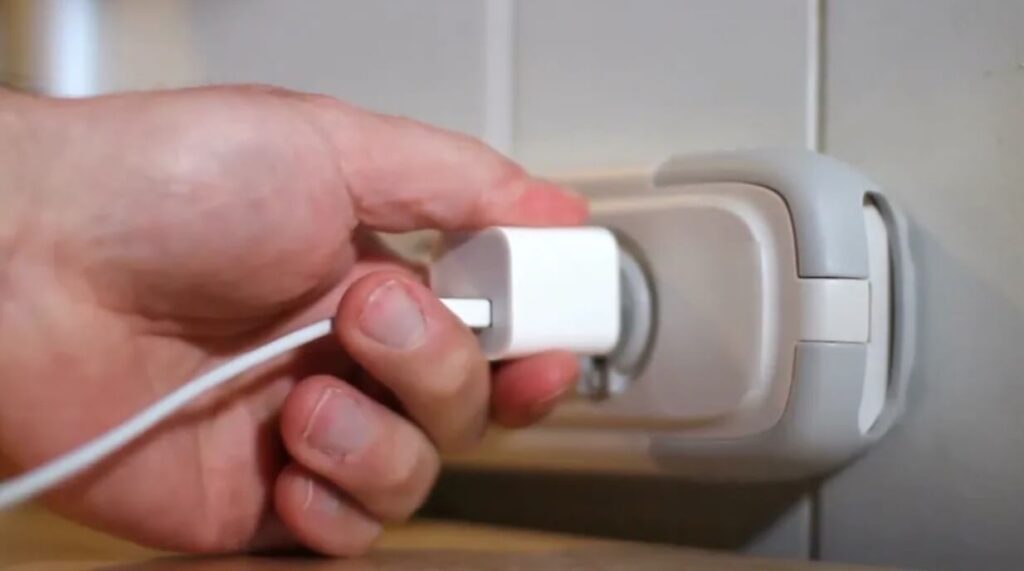 Unplugging 101 Will Unplugging A Fridge Reset It?