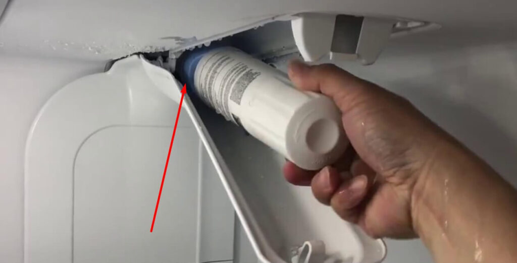 How to Change the Water Filter on a Whirlpool Refrigerator