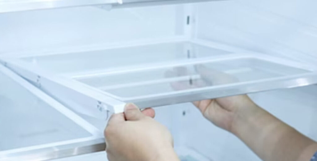 How Do You Remove the Shelves in a Samsung Refrigerator