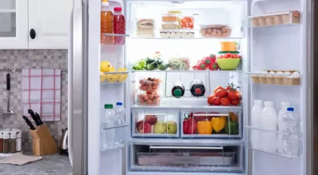 How to Pull Out Samsung Refrigerator