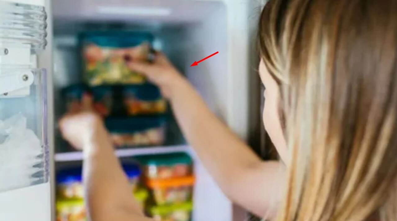 Upright Freezer Not Freezing Bottom? You Should Know!