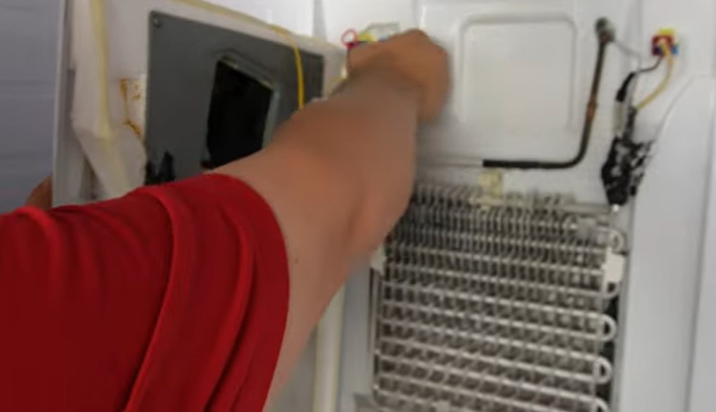 How Do I Stop My Samsung Refrigerator from Making Noise