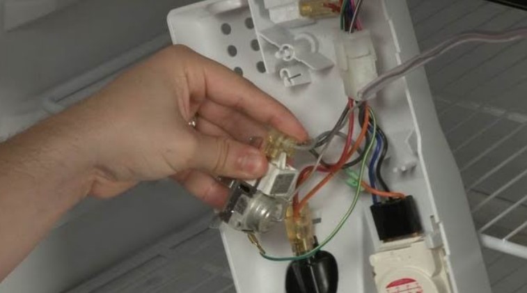 How to Replace Ge Refrigerator Thermostat
